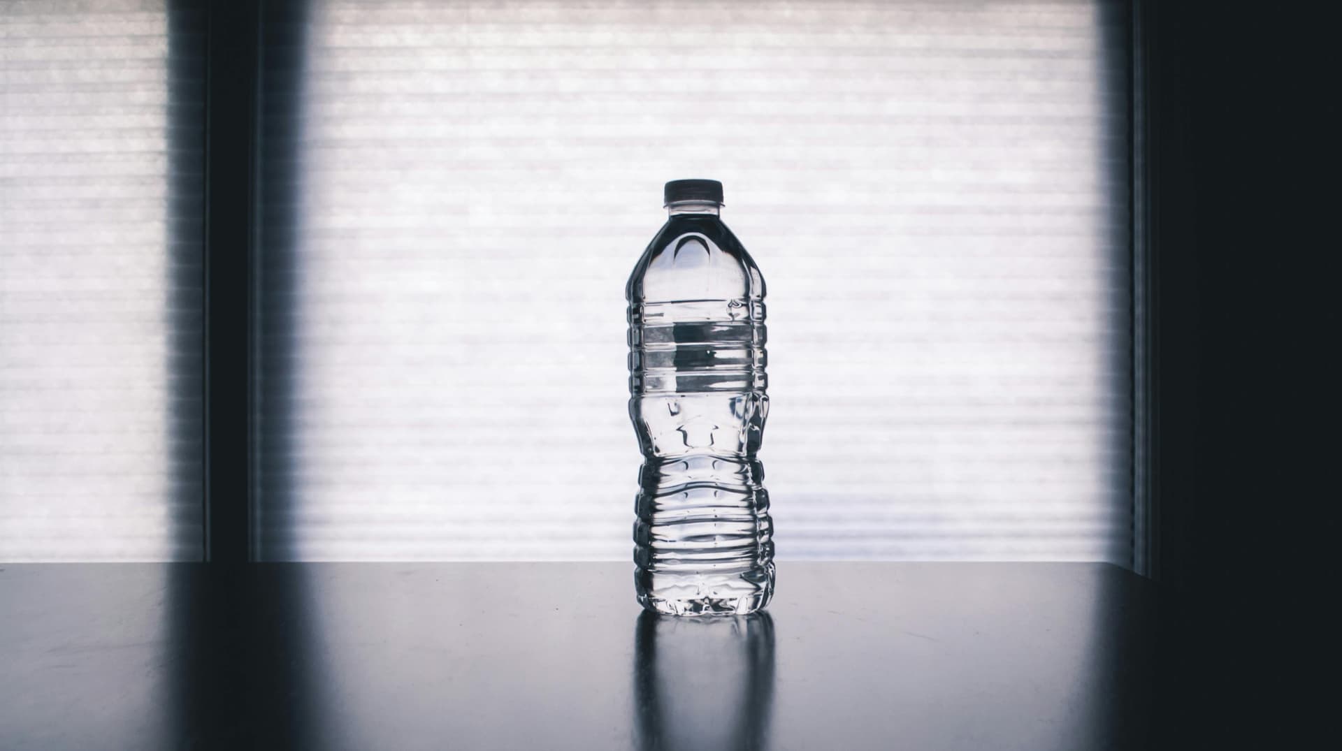 Mit einer Trinkflasche personalisiert Ihre Marke sichtbar machen